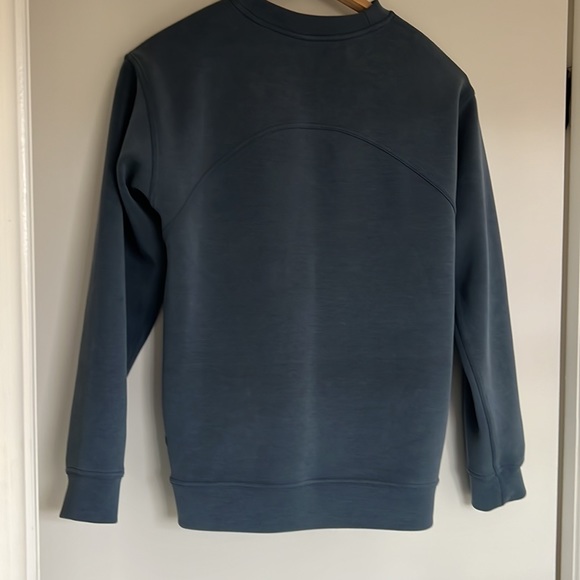 Lululemon crew size medium blue-gray - Picture 3 of 9